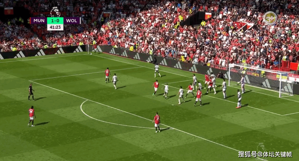 温网四强战对决在即！阿森纳演练定位球，达拉斯独行侠密集防守应对(温网四强出炉)