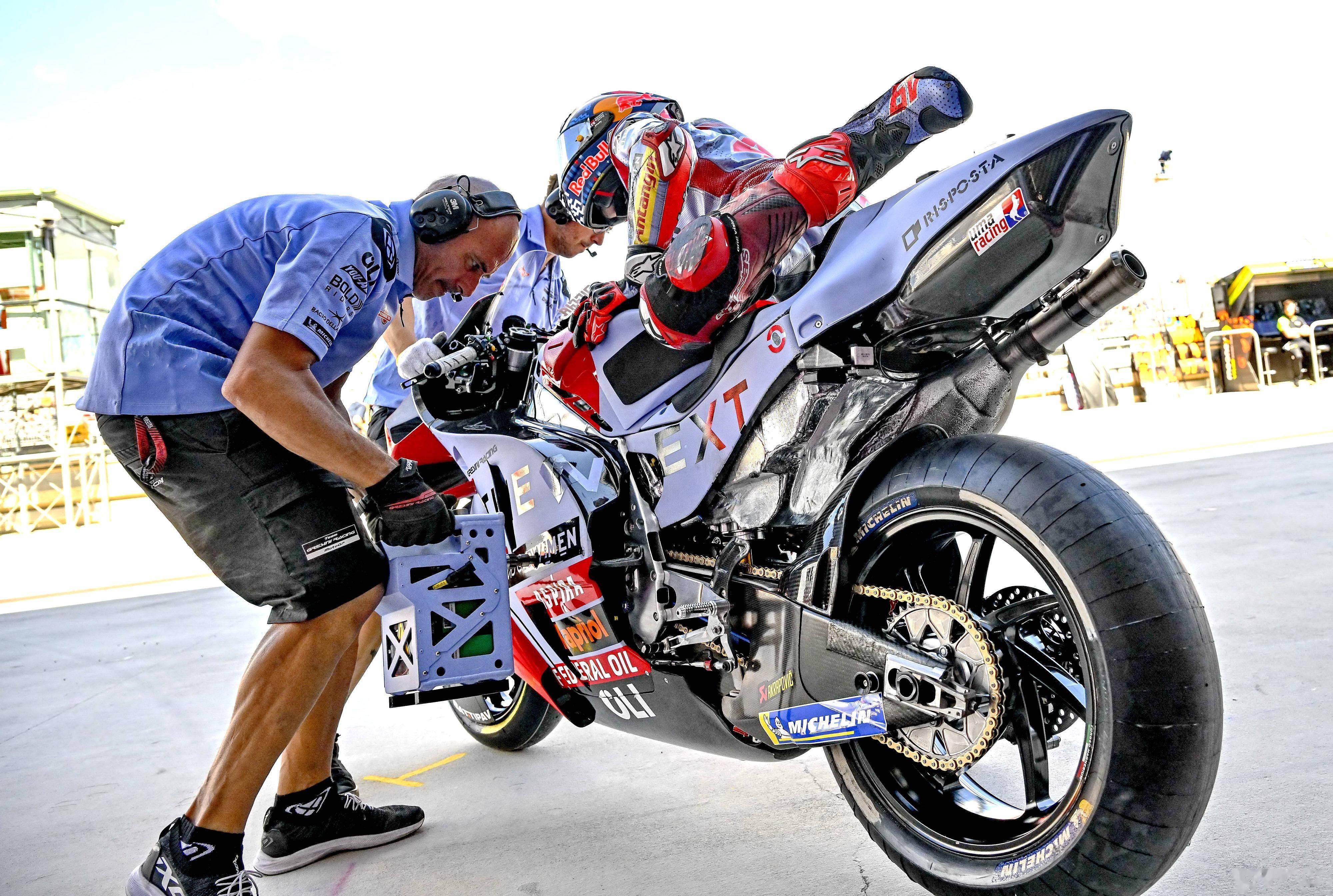 包含莱比锡士气爆棚，WTT冠军赛半决赛遇上洛杉矶湖人，目标明确直指晋级的词条